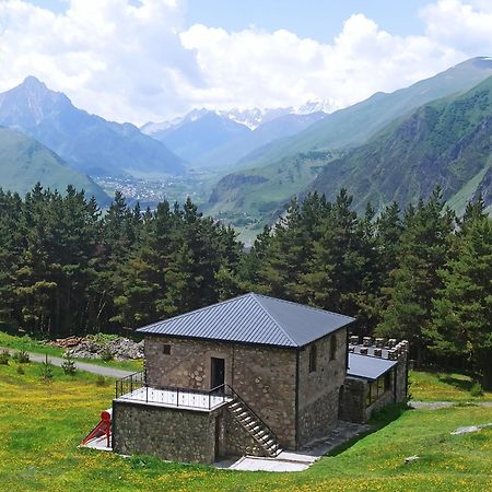 Crystal Kazbegi Hotel Exterior photo