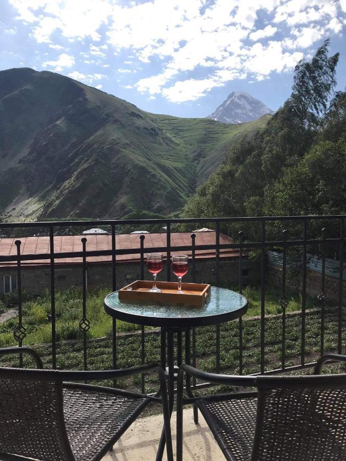 Crystal Kazbegi Hotel Exterior photo