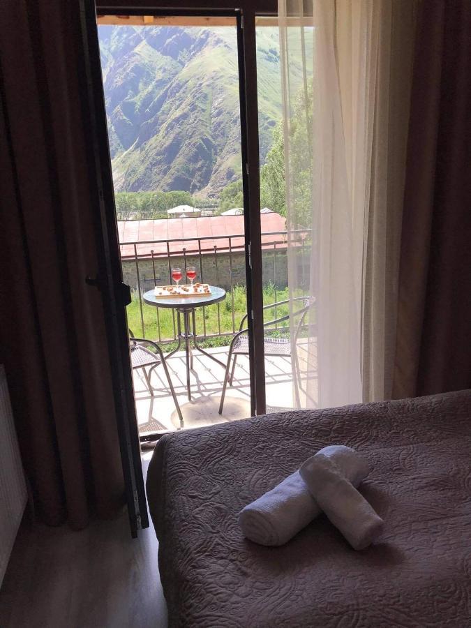 Crystal Kazbegi Hotel Exterior photo