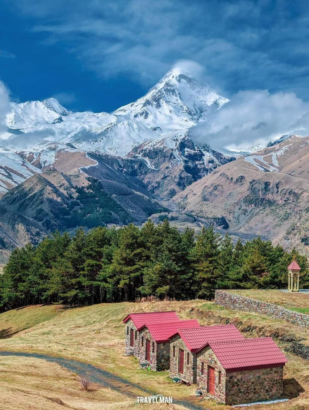 Crystal Kazbegi Hotel Exterior photo